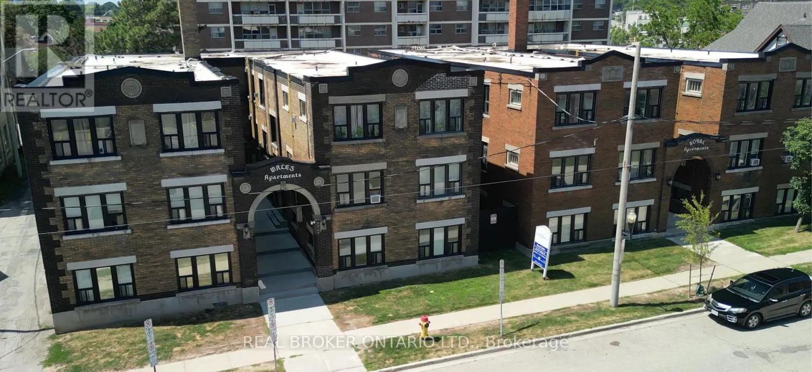 46 COLLEGE STREET