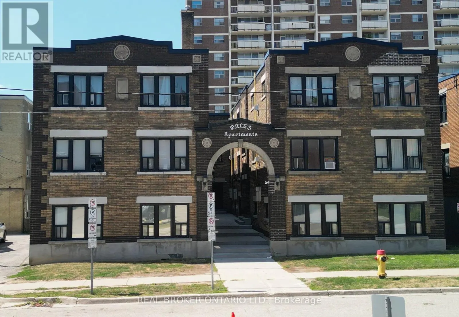 46 COLLEGE STREET