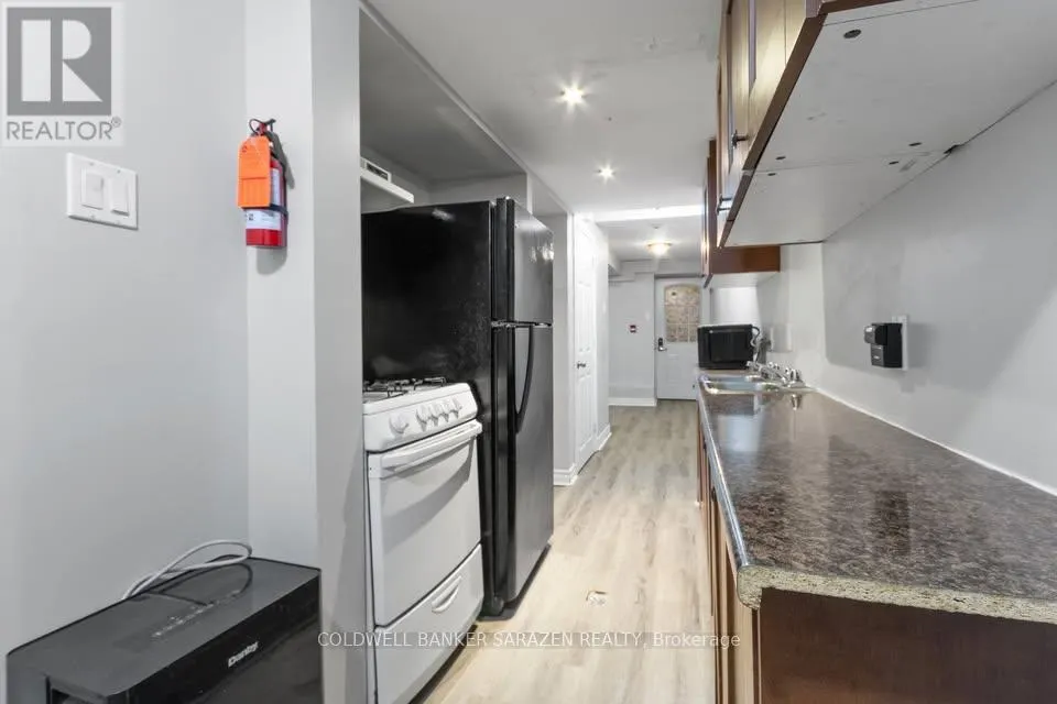 4 - 140 OSGOODE STREET