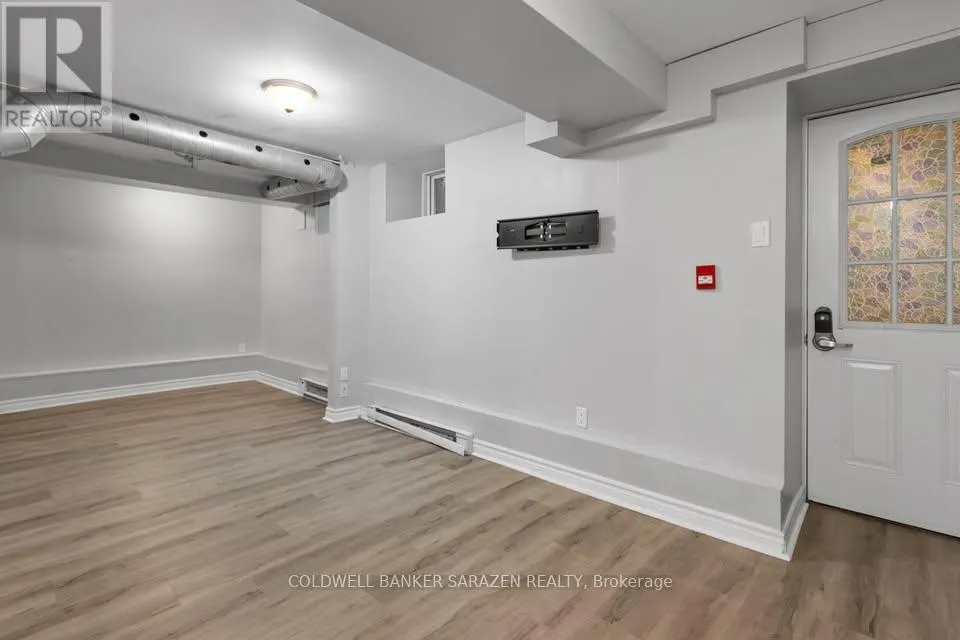 4 - 140 OSGOODE STREET