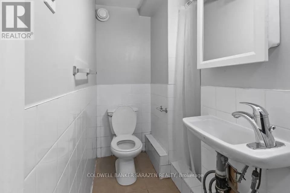 4 - 140 OSGOODE STREET