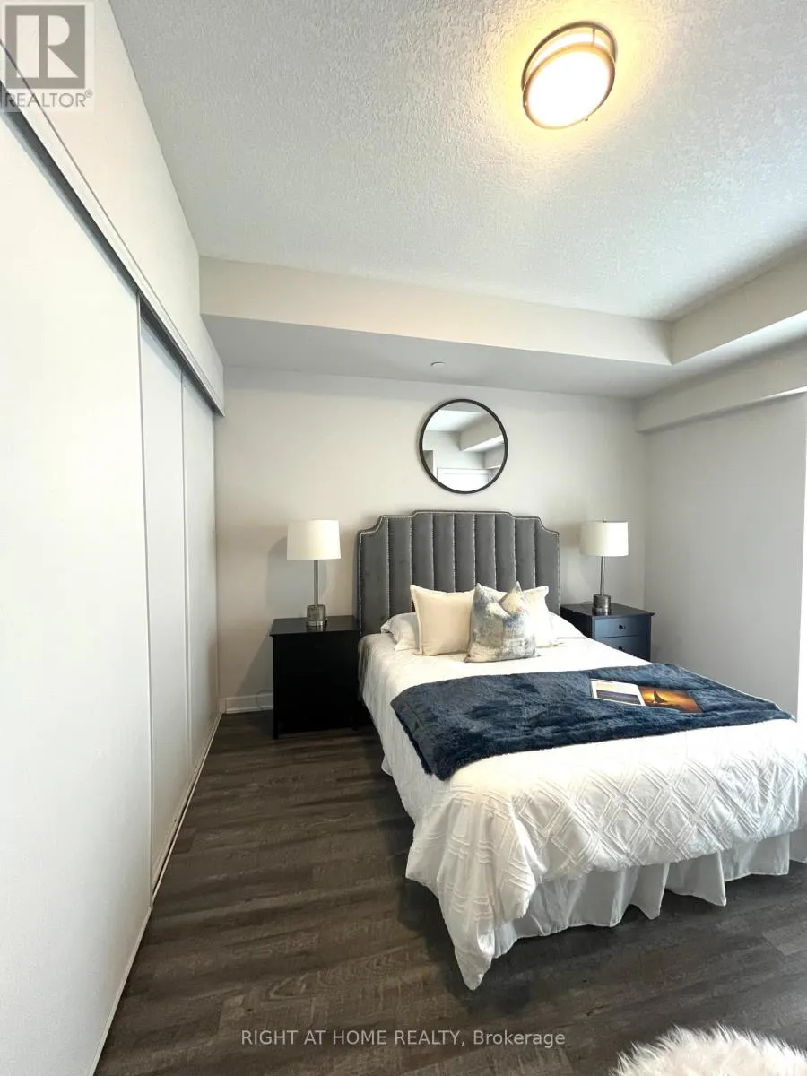 214 - 16 MARKLE CRESCENT