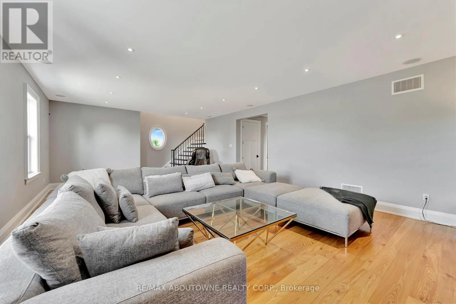 8301 LEEMING ROAD