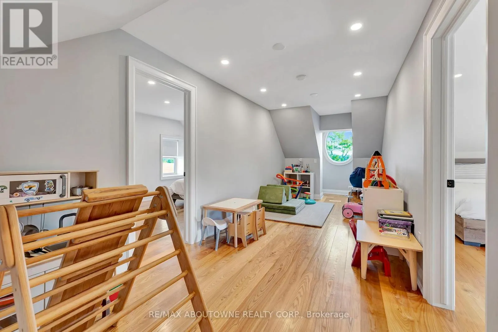 8301 LEEMING ROAD