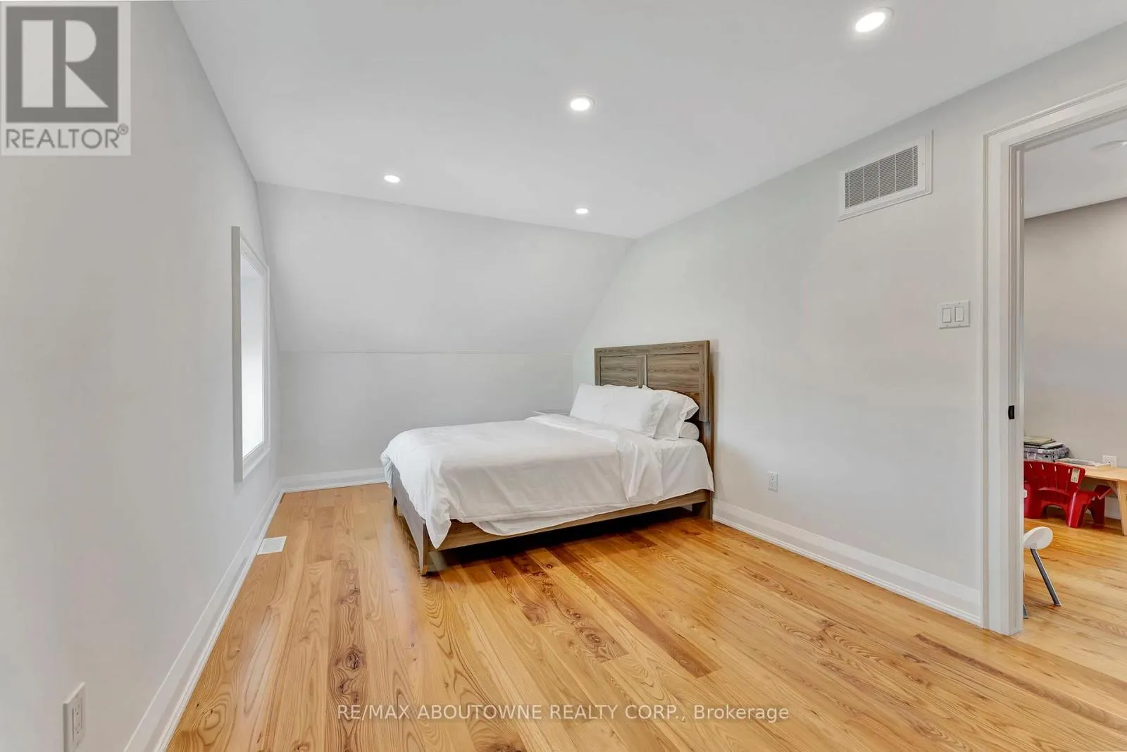 8301 LEEMING ROAD
