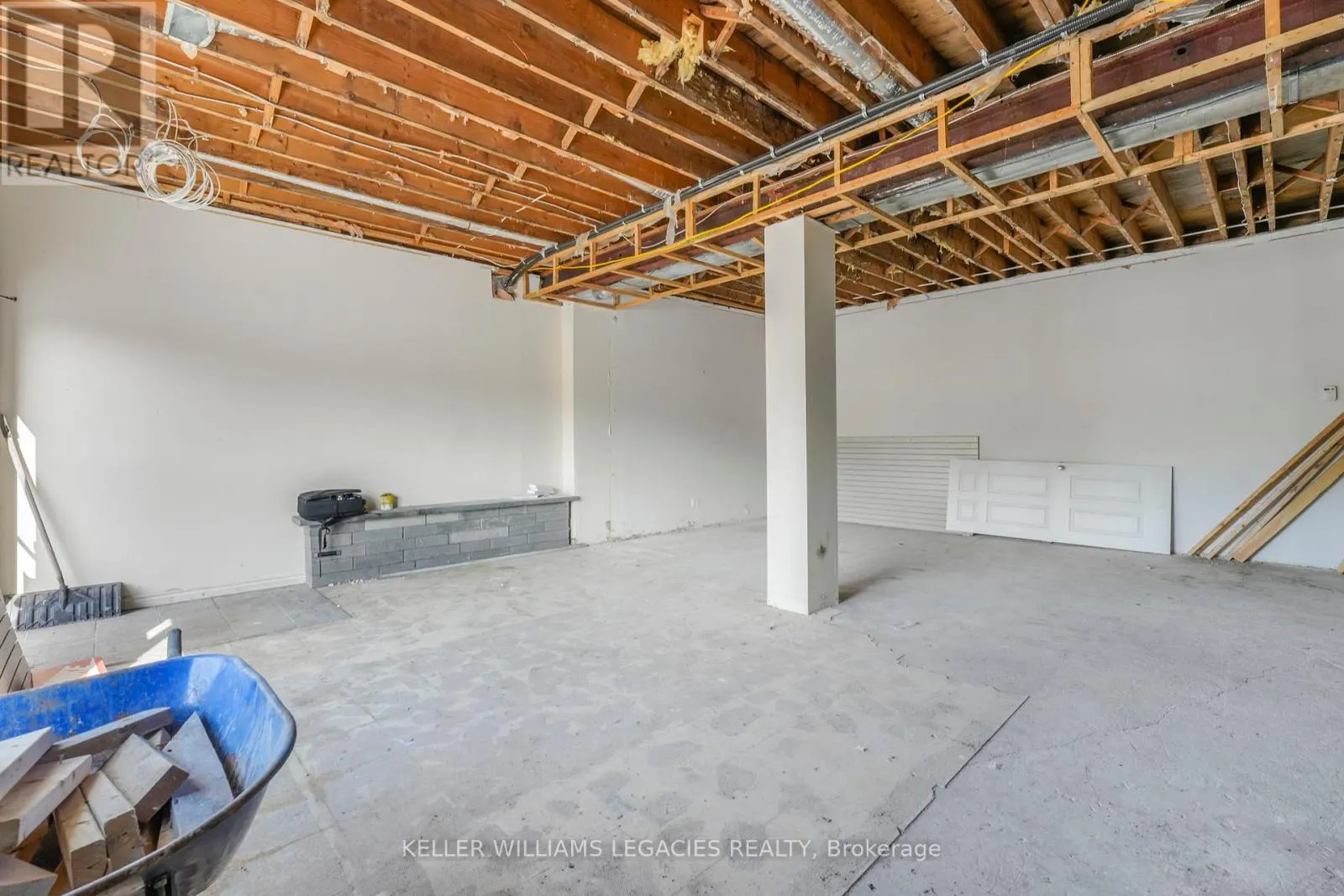 2 - 506195 HIGHWAY 89