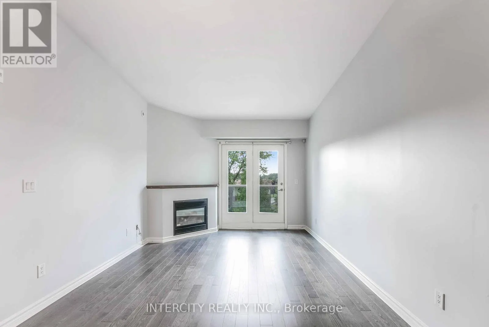 306 - 6928 AILANTHUS AVENUE E