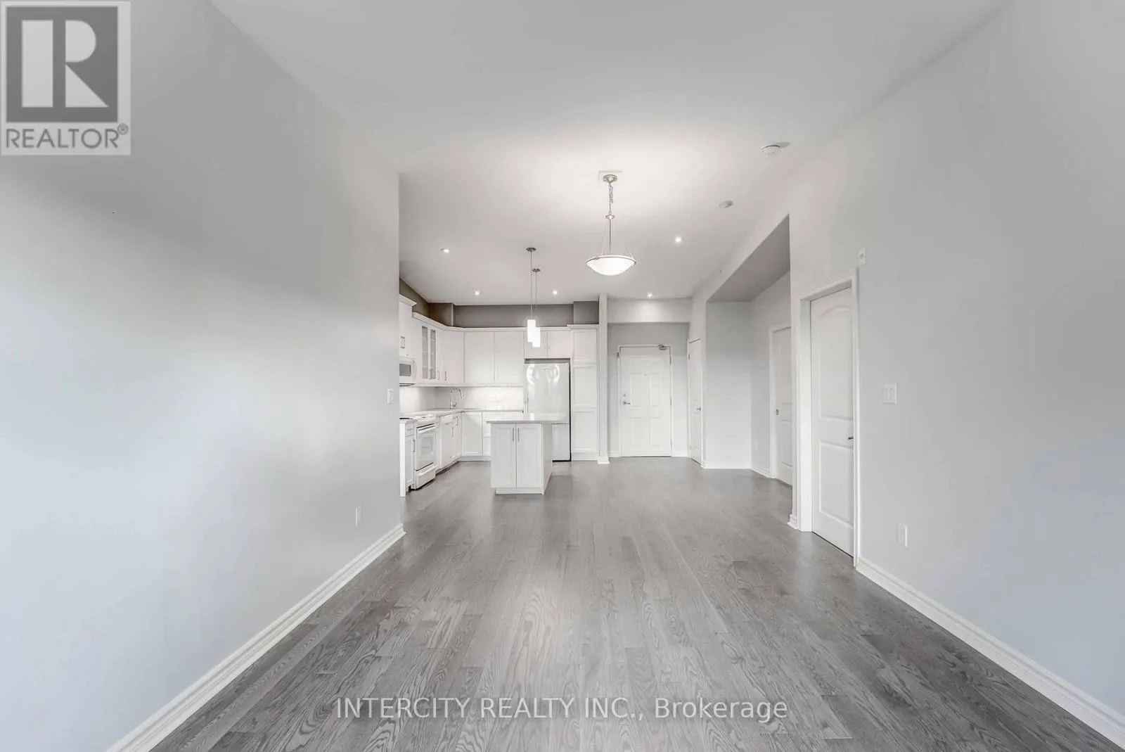 306 - 6928 AILANTHUS AVENUE E