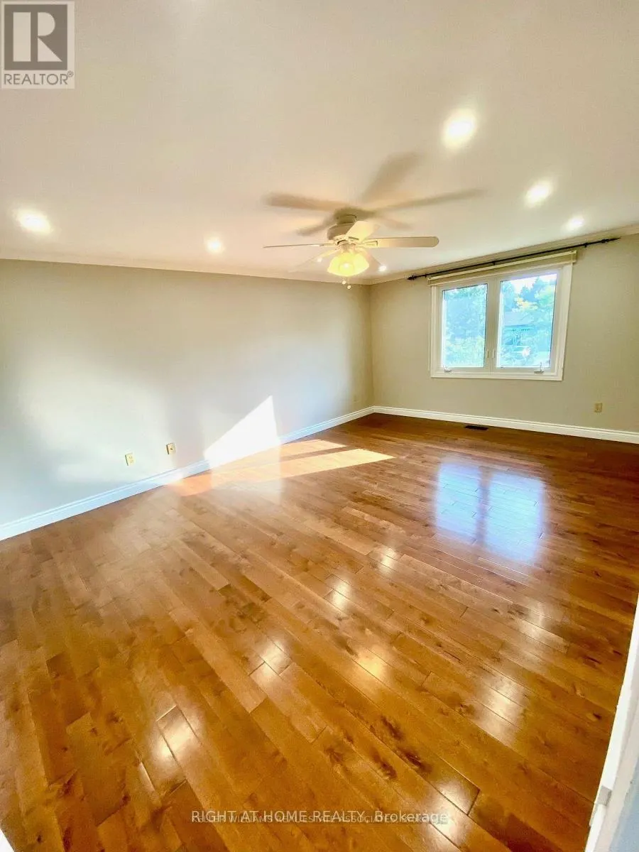 UPPER - 112 DOWNEY ROAD