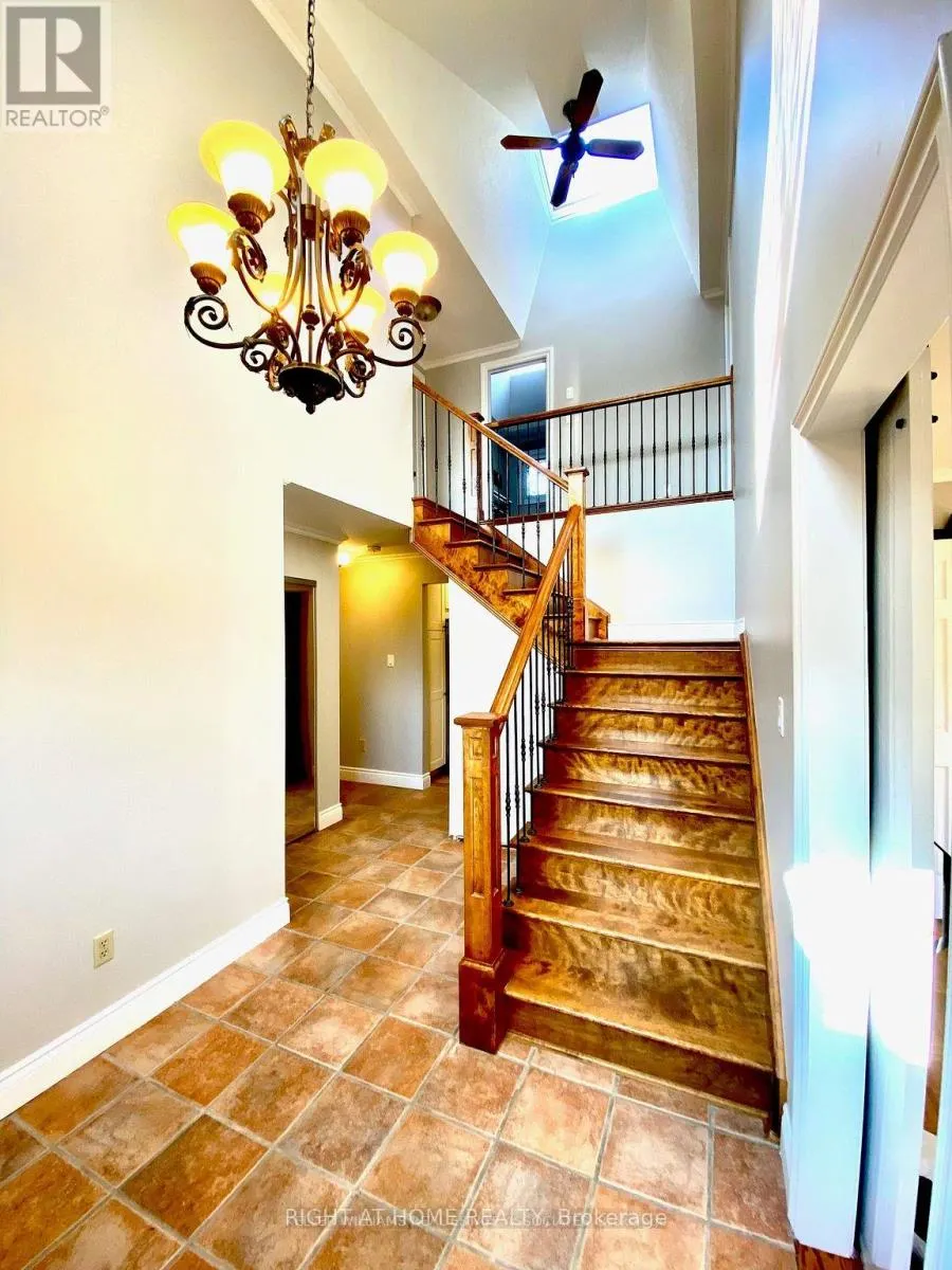 UPPER - 112 DOWNEY ROAD
