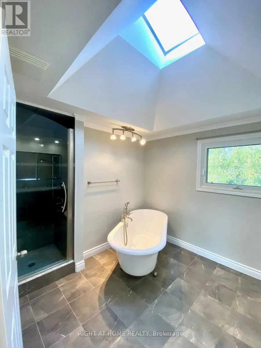 UPPER - 112 DOWNEY ROAD