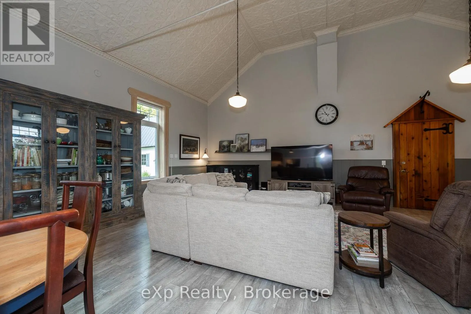 780 CONCESSION 2