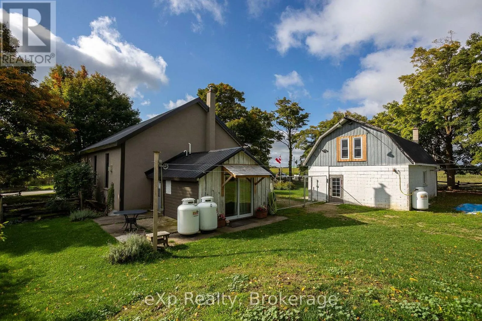 780 CONCESSION 2