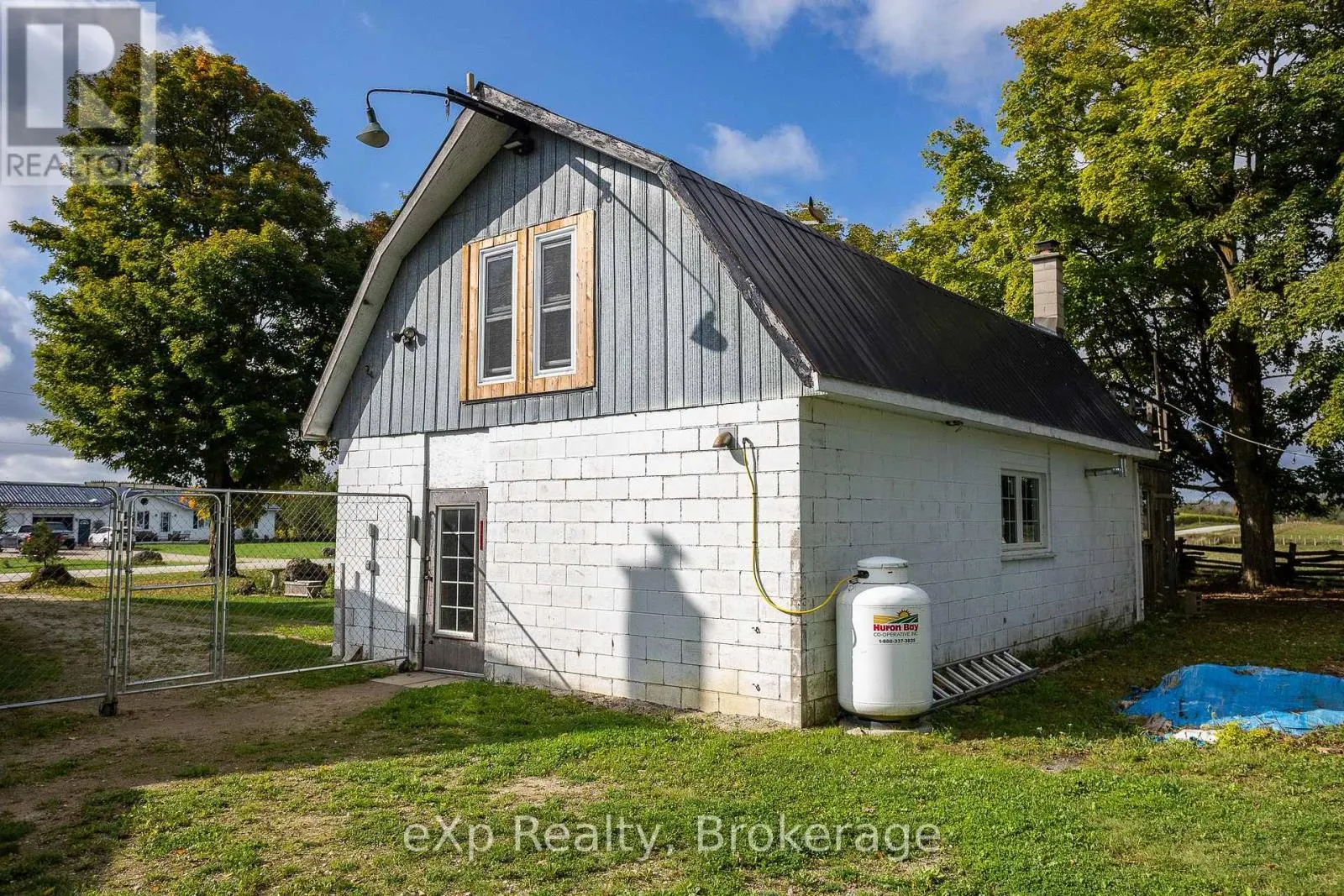 780 CONCESSION 2