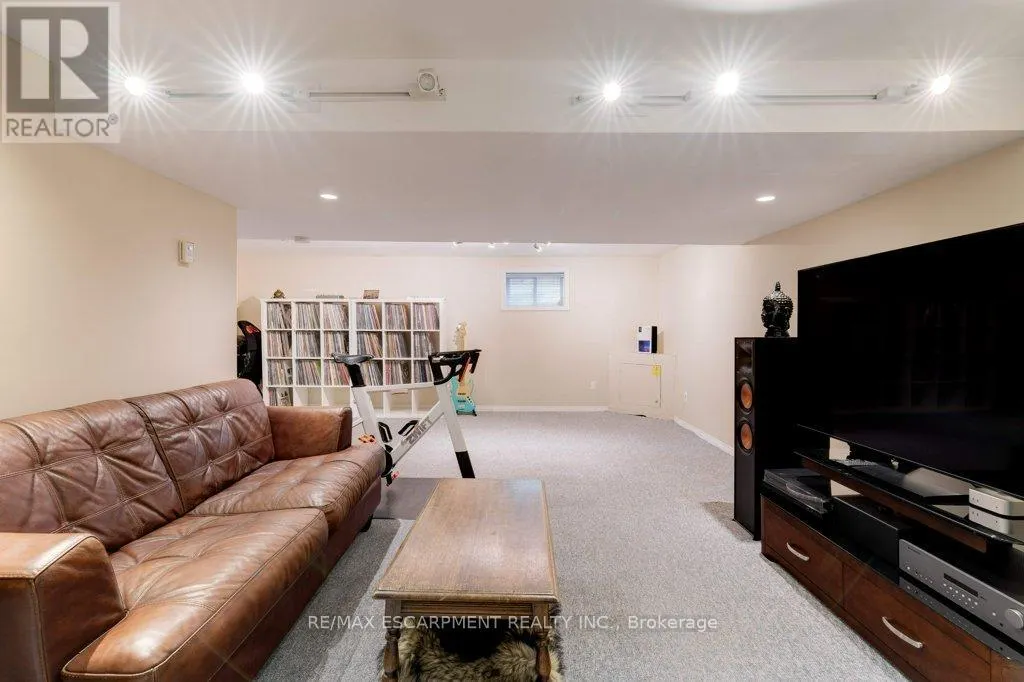 275 MONTROSE AVENUE