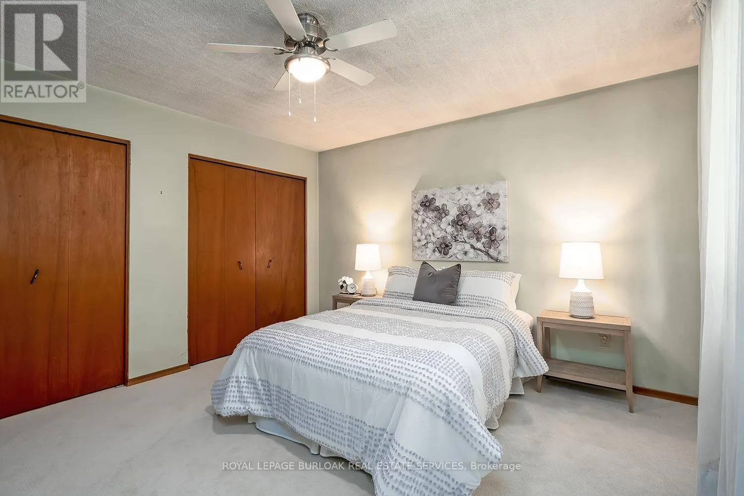 3 WHITE OAKS AVENUE