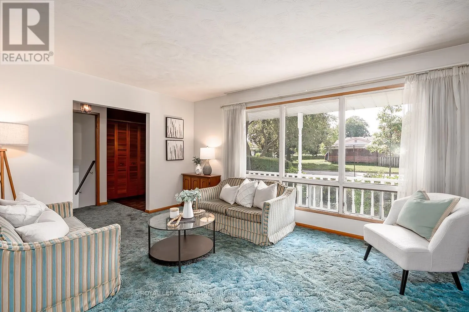 3 WHITE OAKS AVENUE