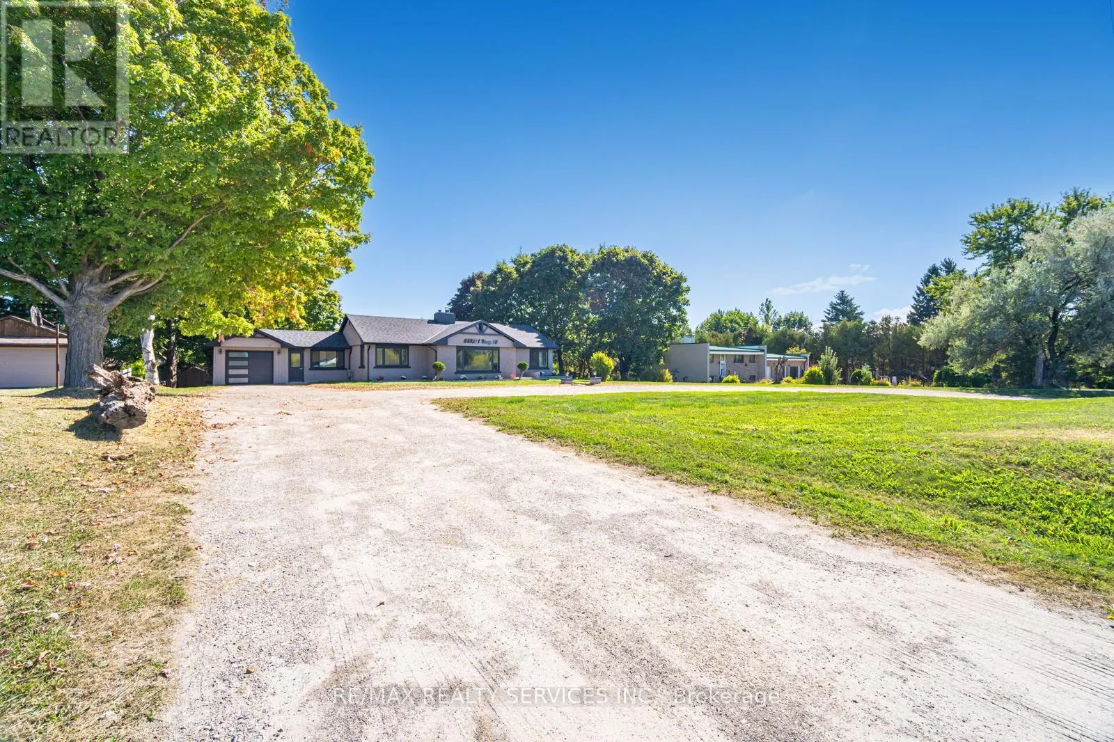 633271 HWY 10