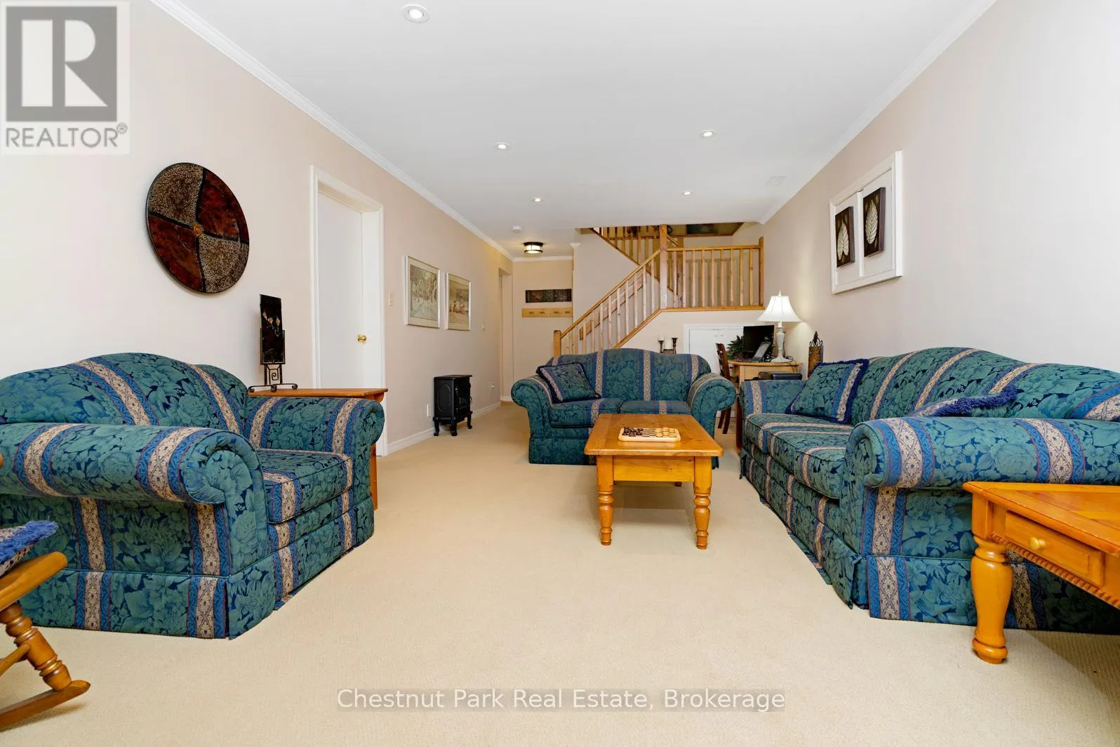 110 LAURIE'S COURT