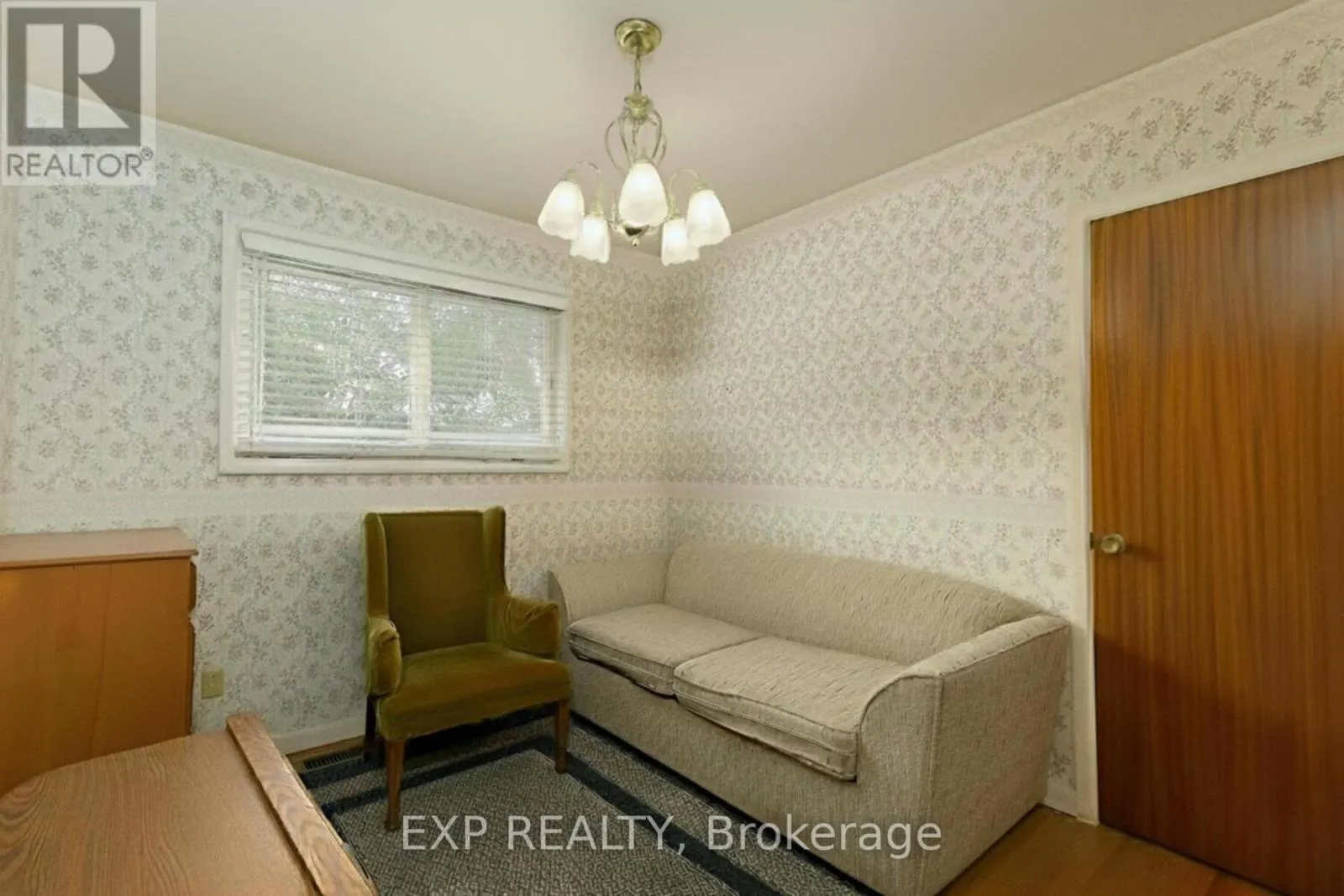 1184 ADDISON DRIVE