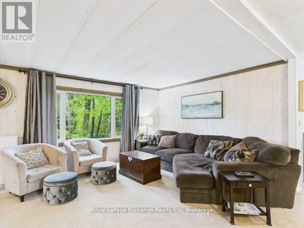 112 HURON ROAD