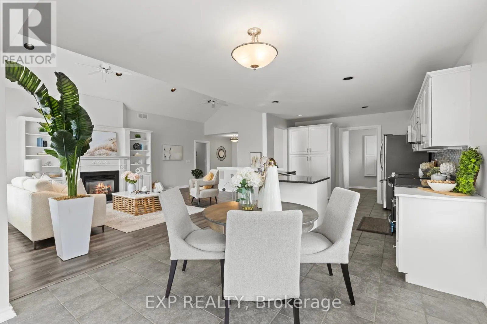 353 SOUTH PELHAM ROAD