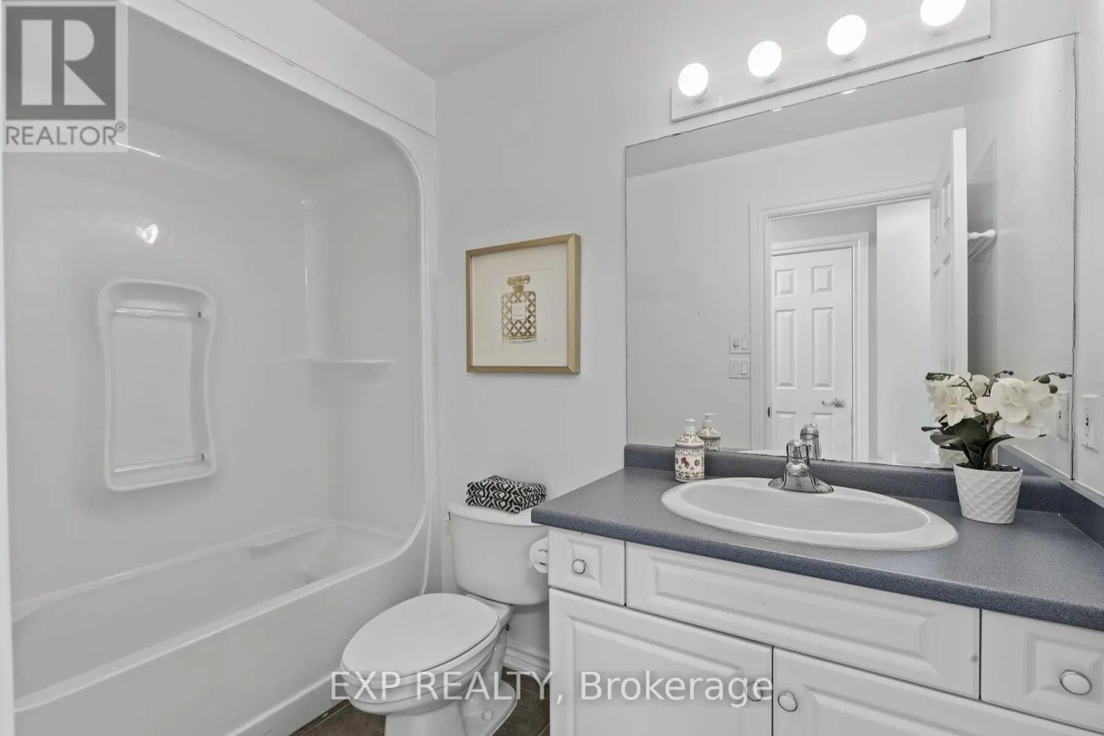 353 SOUTH PELHAM ROAD