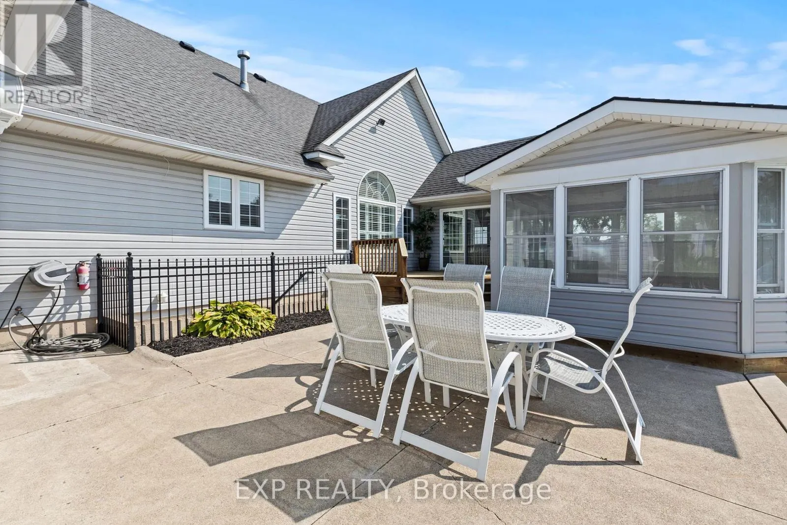 353 SOUTH PELHAM ROAD