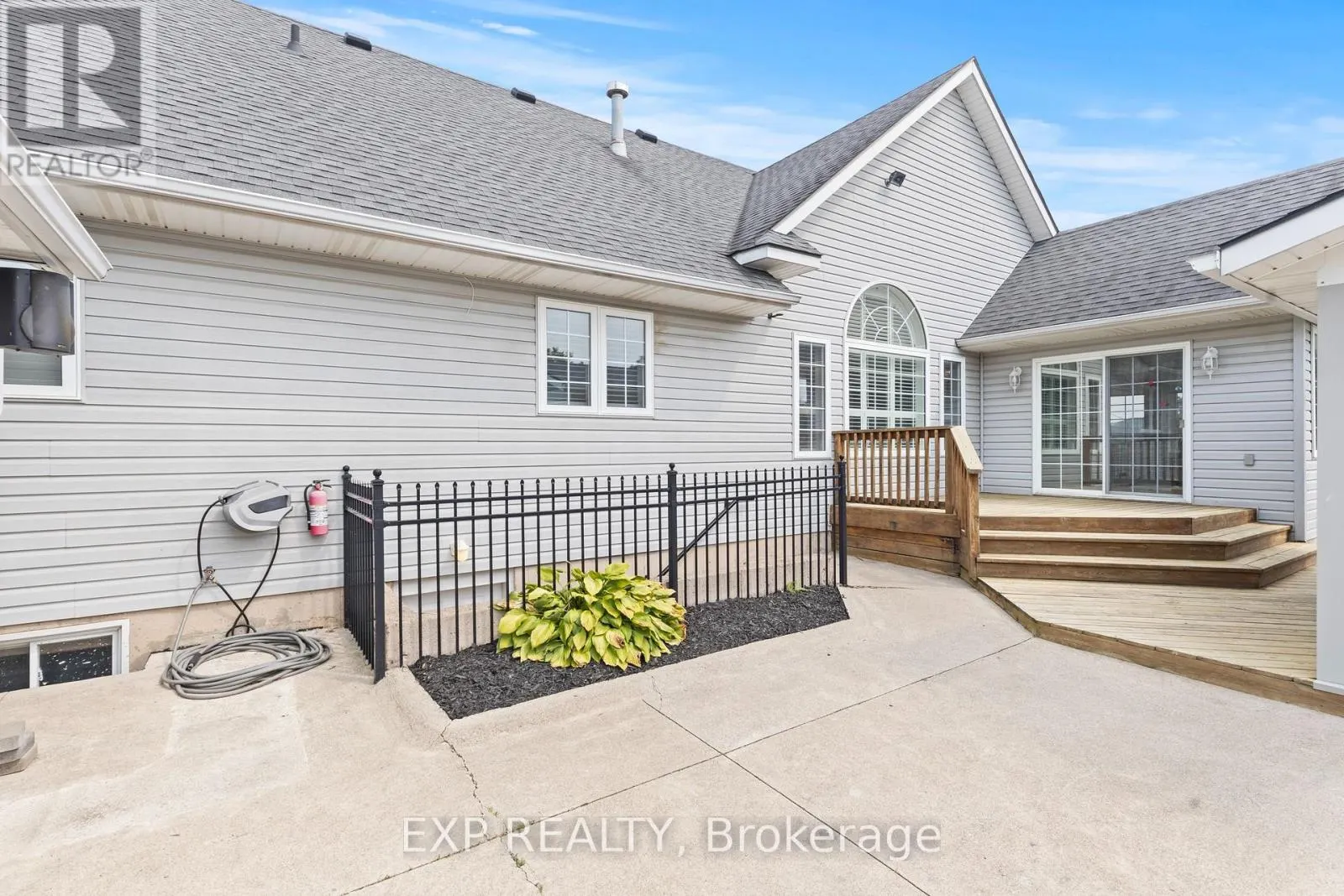 353 SOUTH PELHAM ROAD