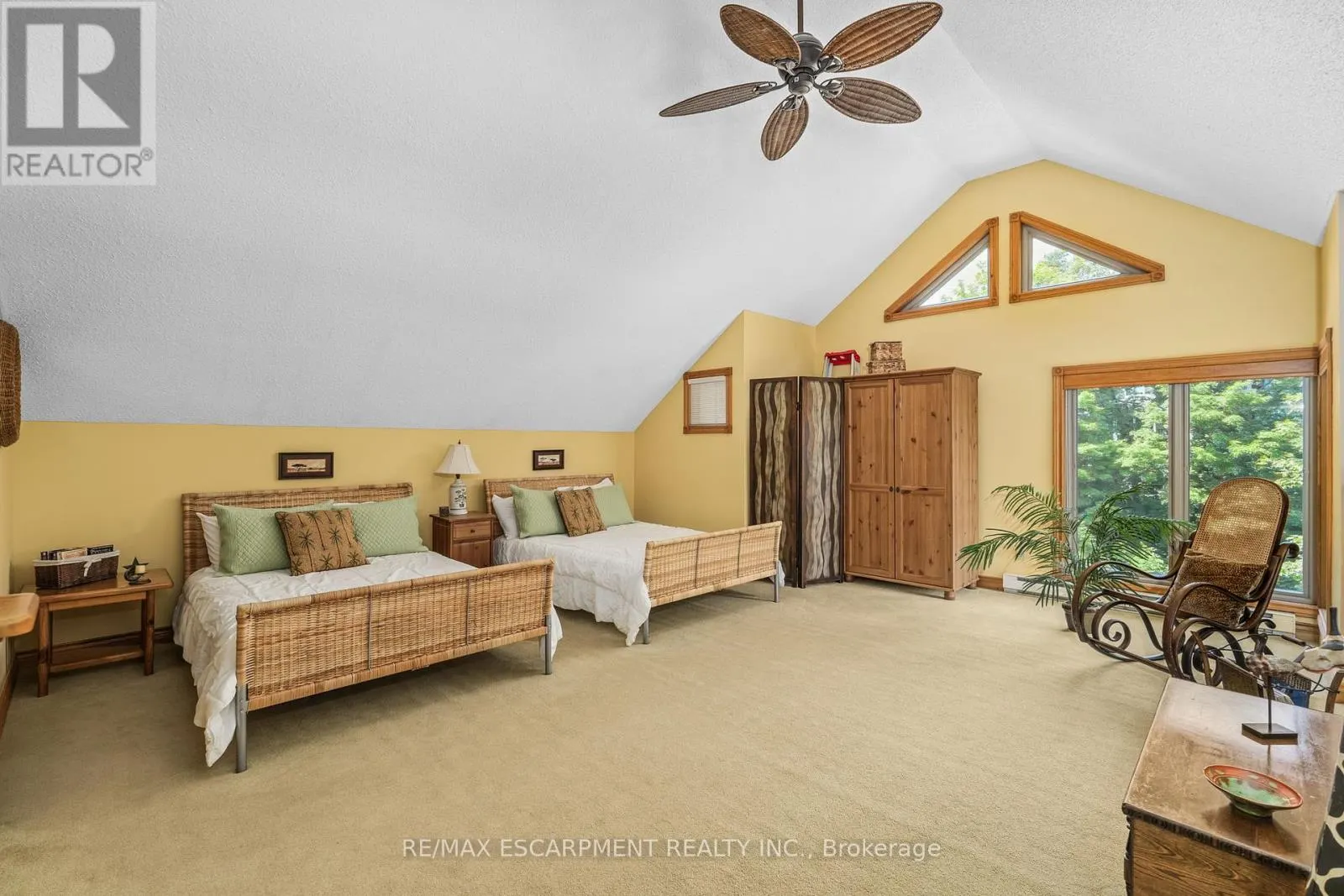 1 - 131 GRANDVIEW HILLTOP DRIVE