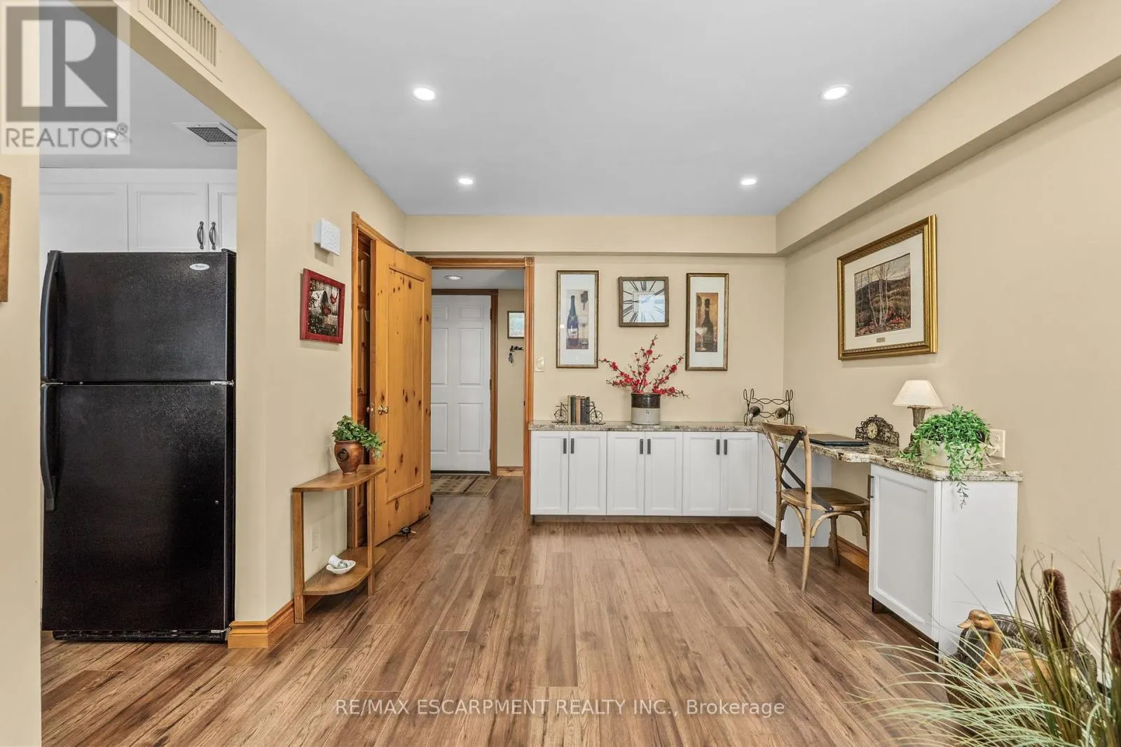 1 - 131 GRANDVIEW HILLTOP DRIVE