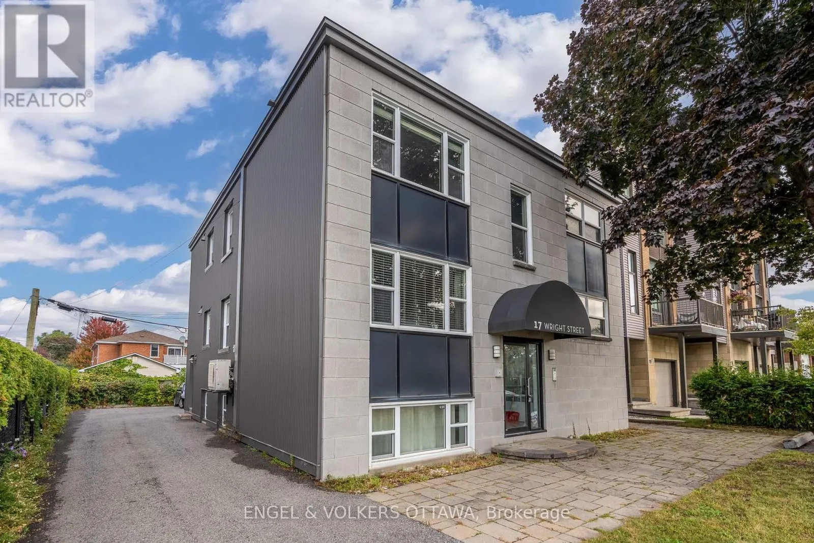 17 WRIGHT STREET