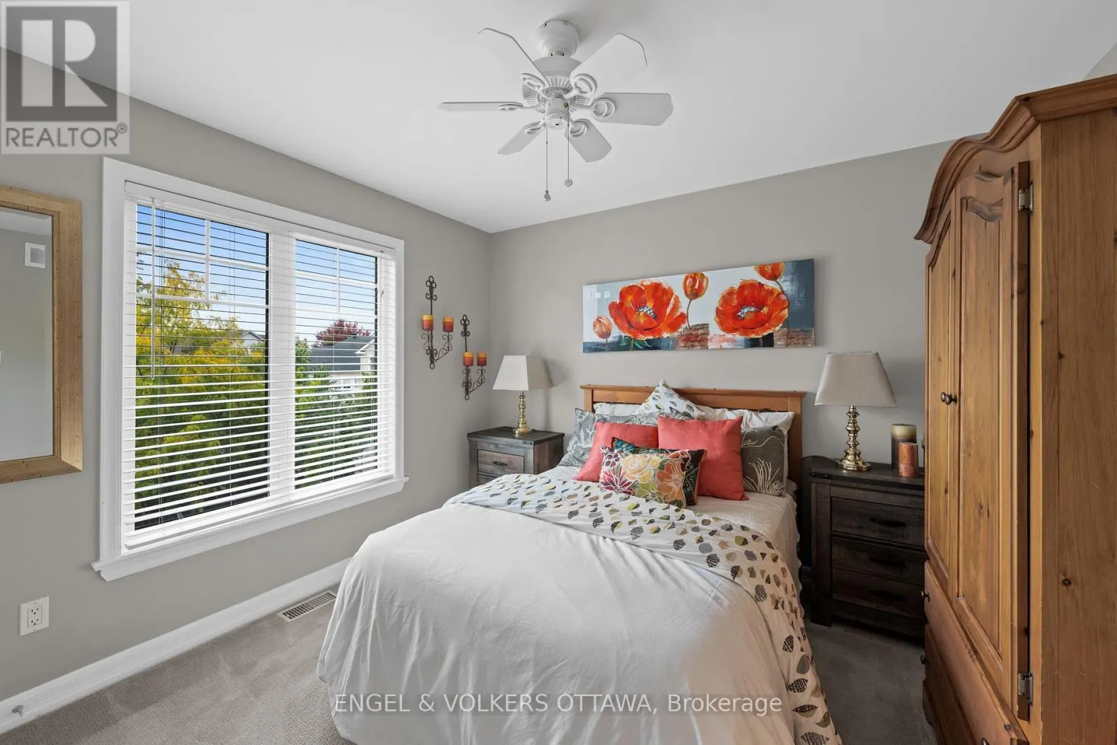 511 ERINWOODS CIRCLE