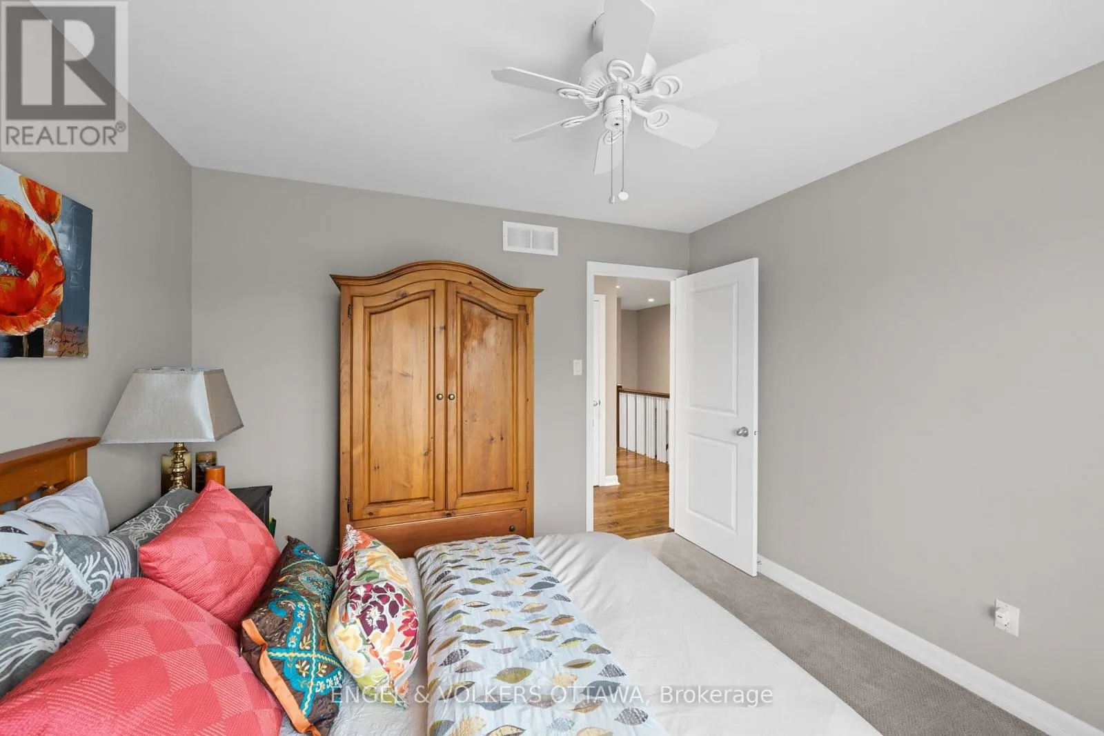 511 ERINWOODS CIRCLE