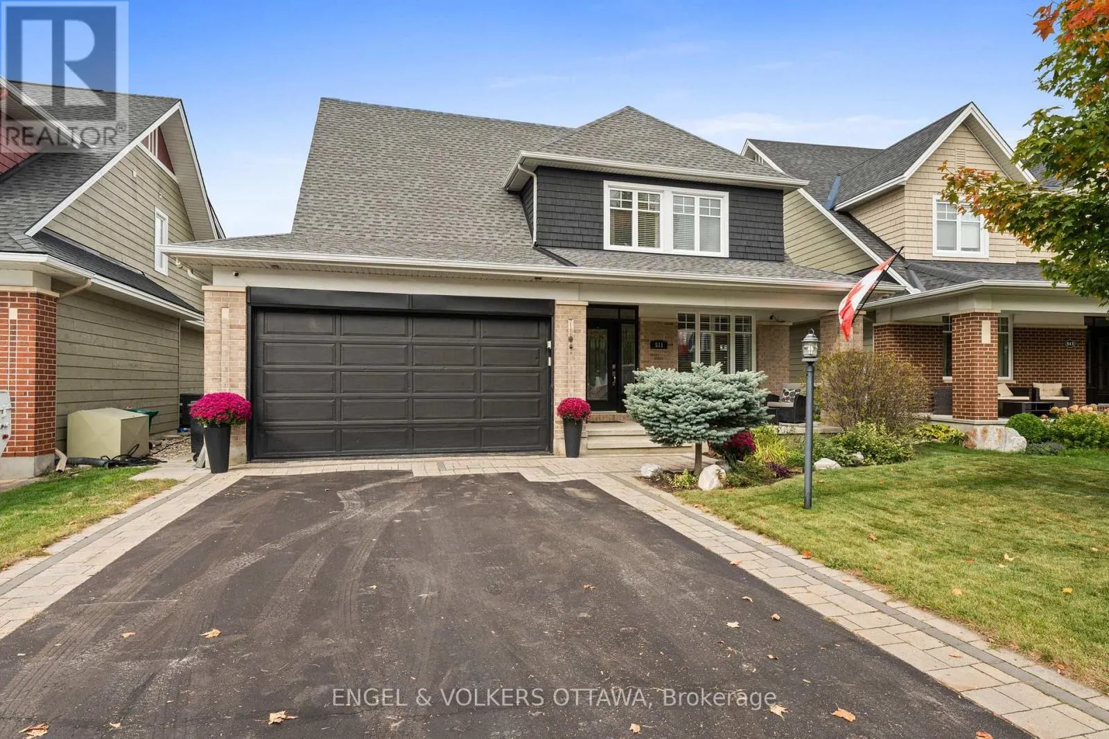 511 ERINWOODS CIRCLE