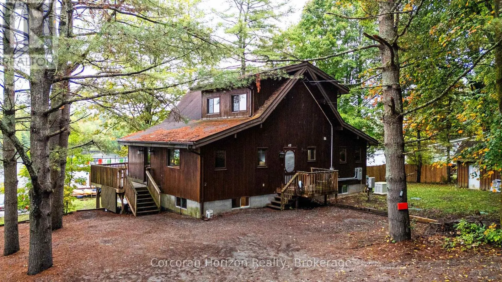 42 TODHOLM DRIVE