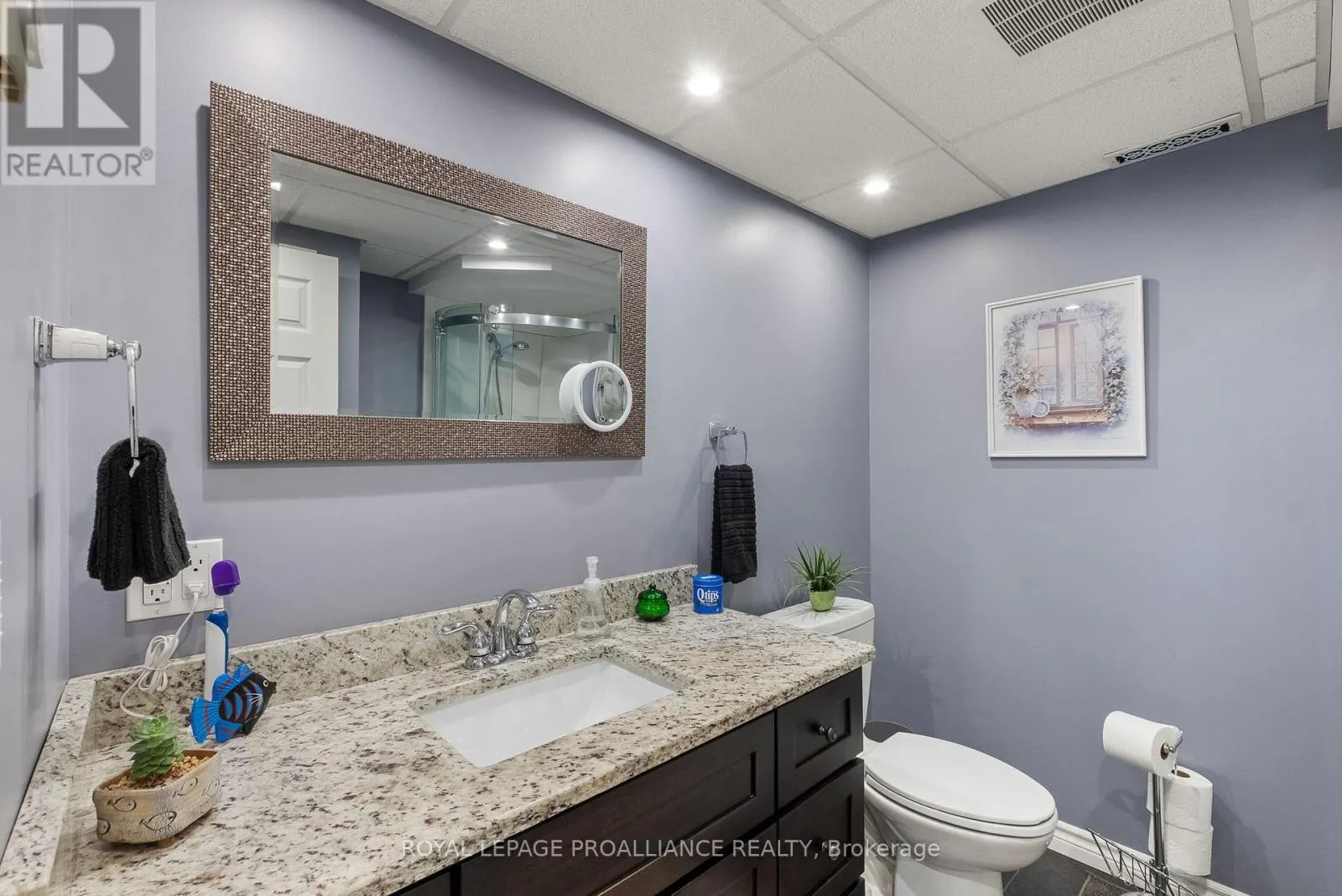 2535 CASTLEHILL DRIVE