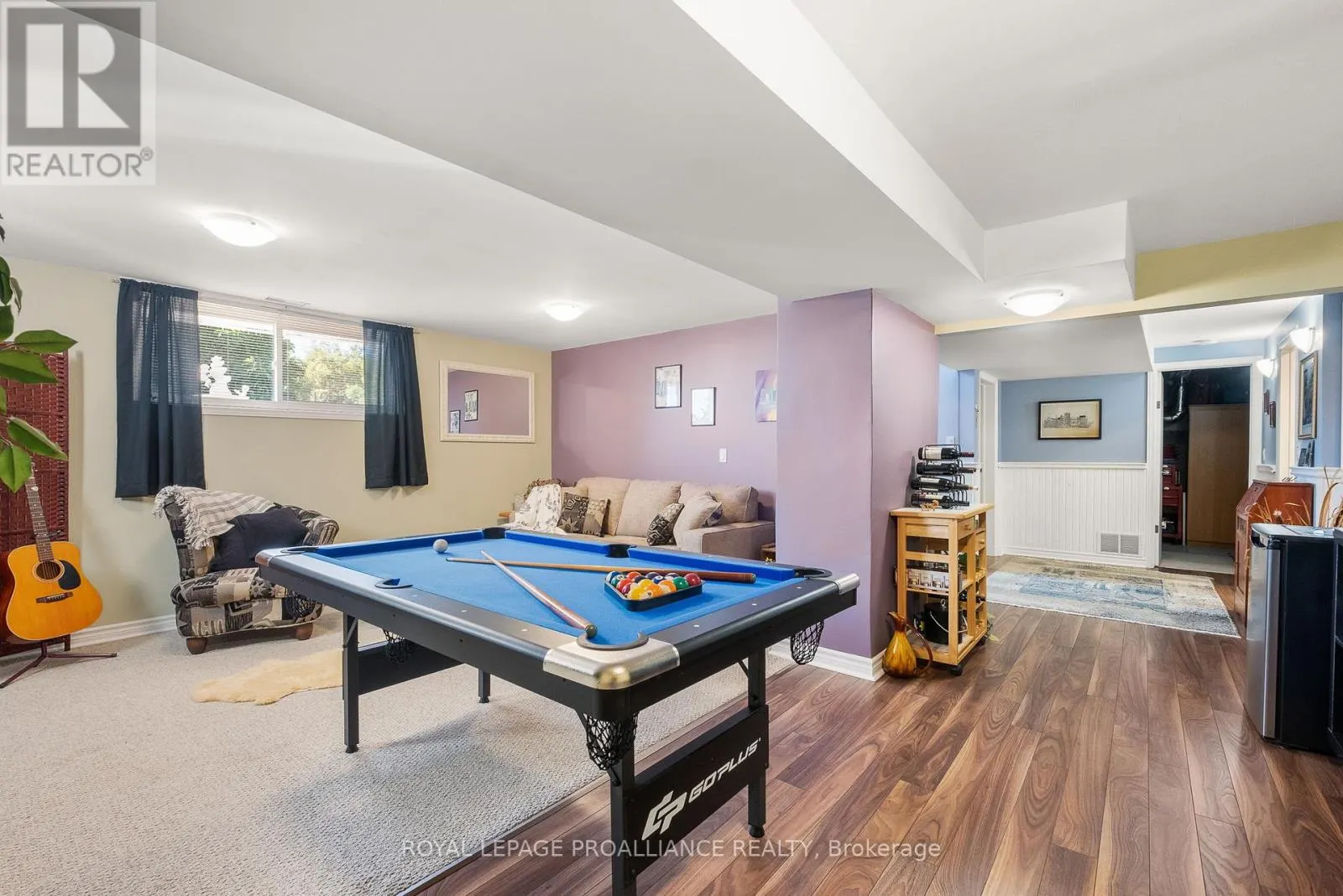 2535 CASTLEHILL DRIVE
