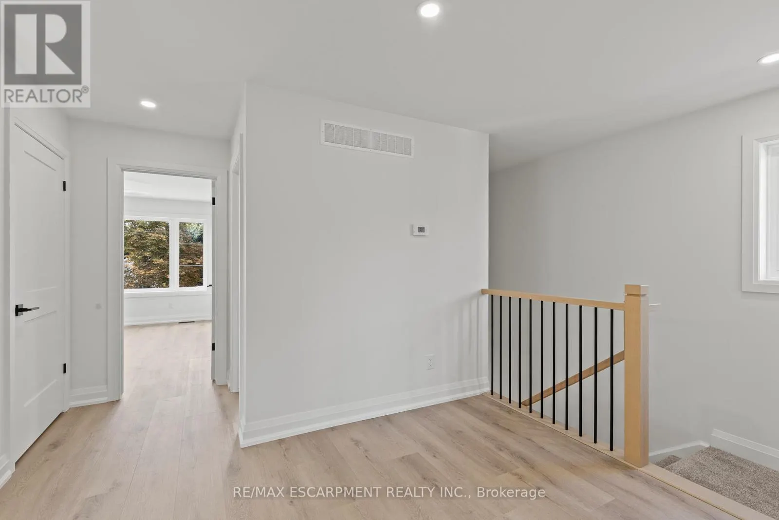 78 KNOLL STREET