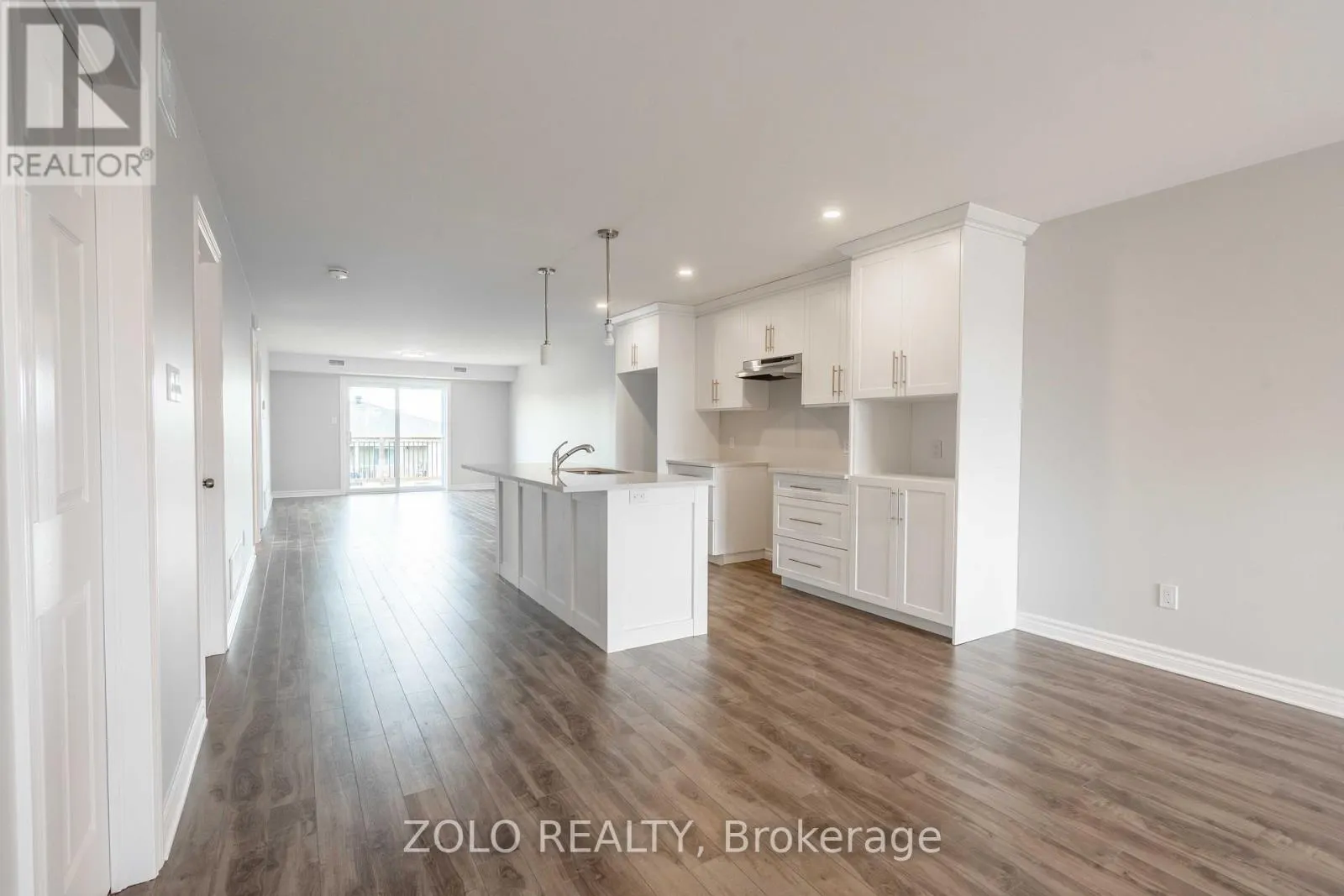 220/220A RUBY DRIVE