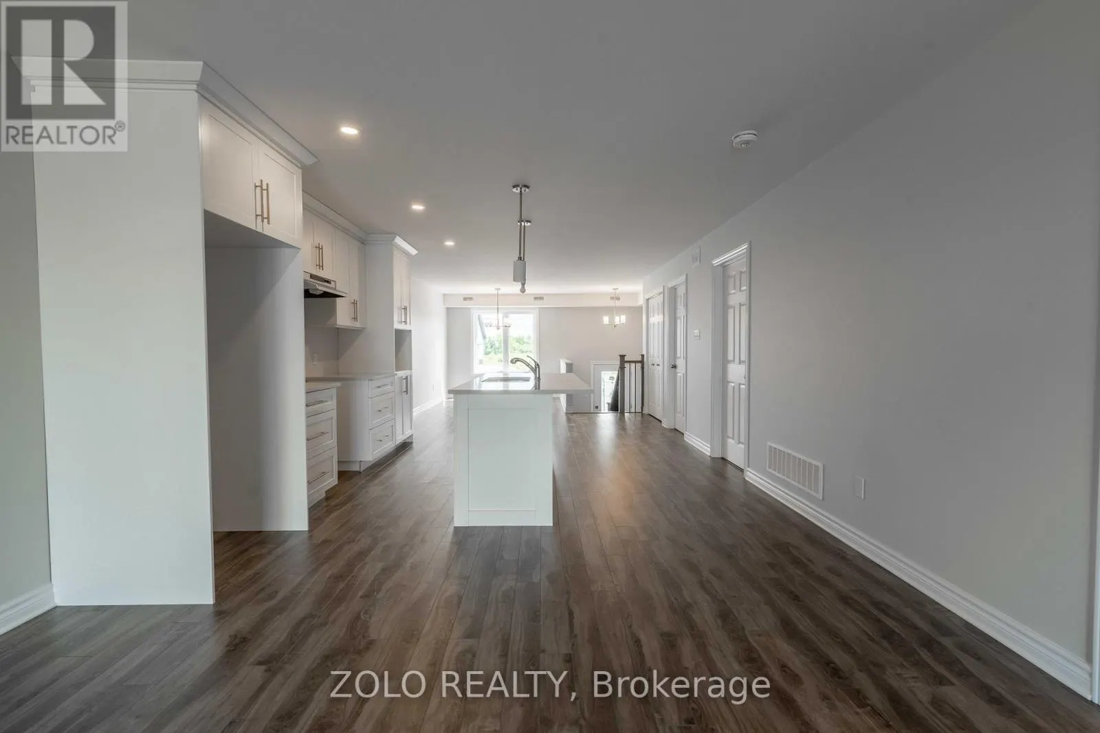 220/220A RUBY DRIVE