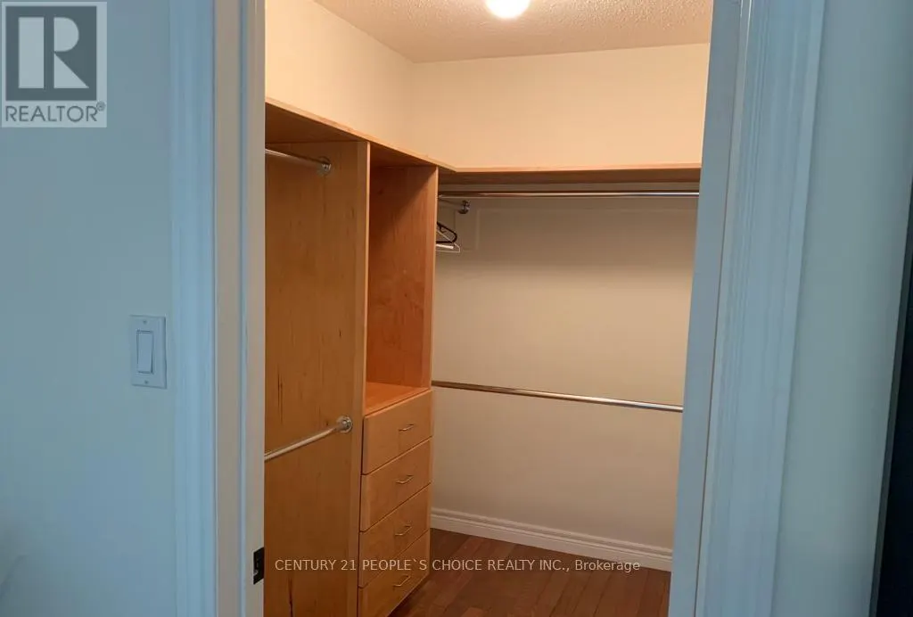 4 - 100 BEDDOE DRIVE