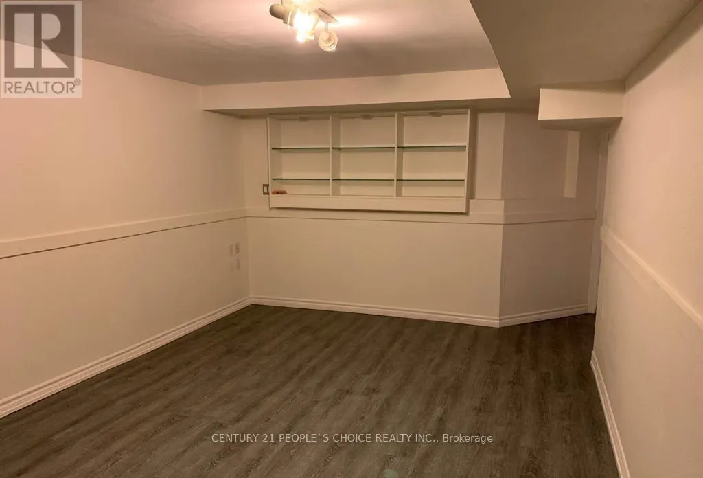 4 - 100 BEDDOE DRIVE