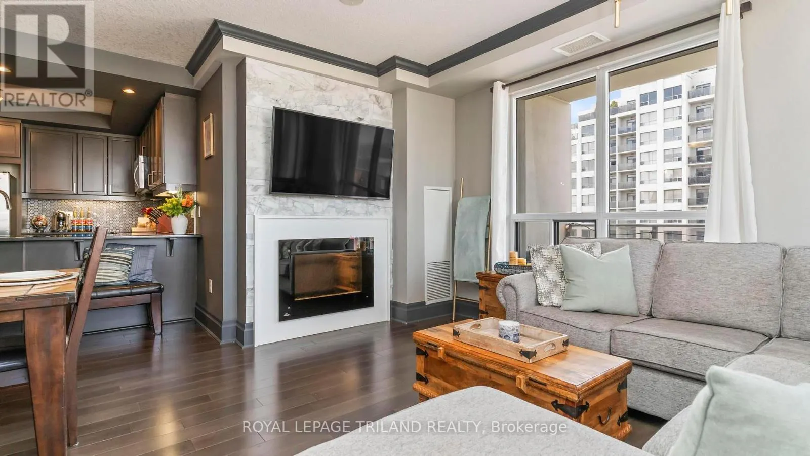 2303 - 330 RIDOUT STREET N, #2303
