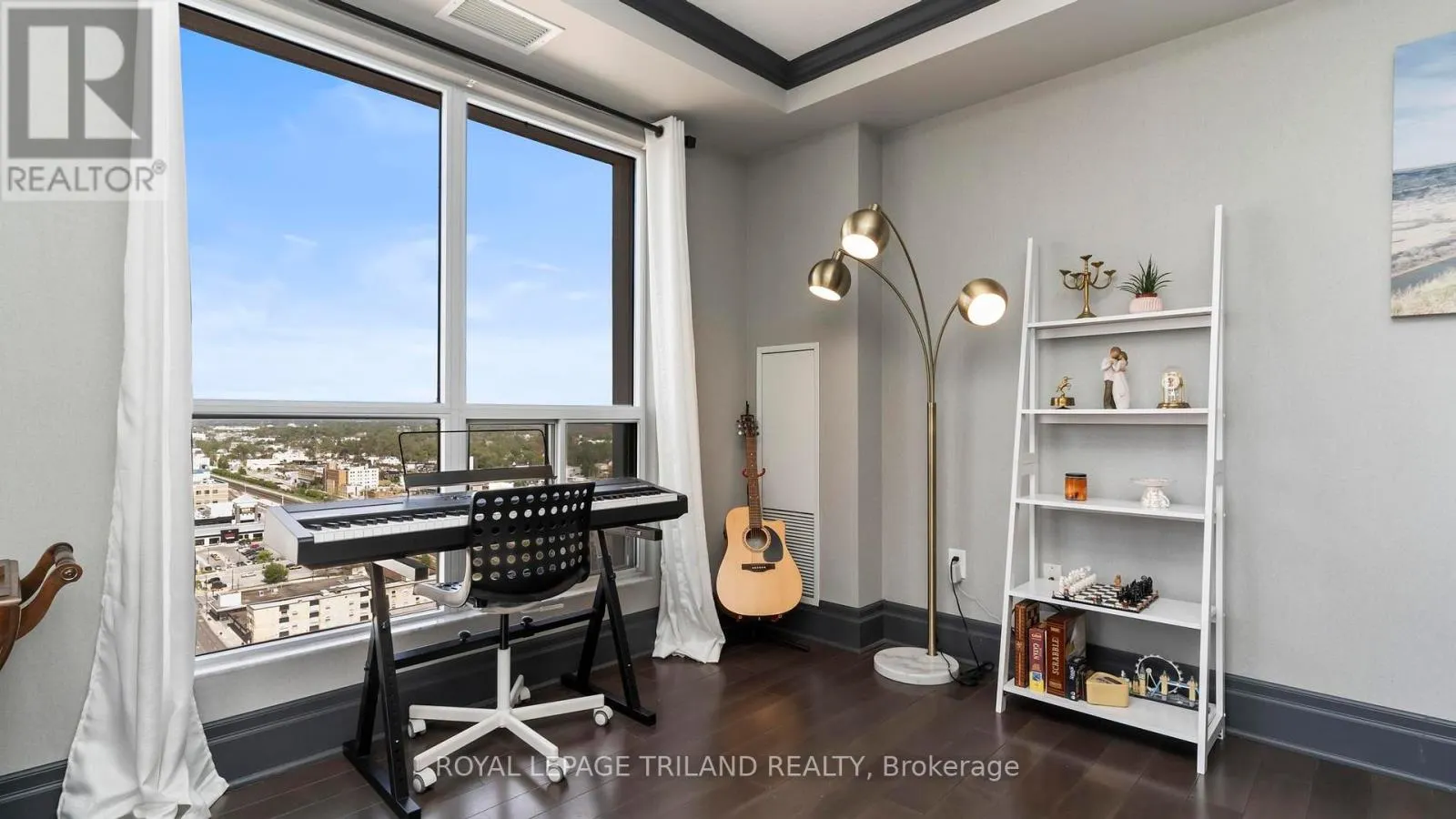 2303 - 330 RIDOUT STREET N, #2303