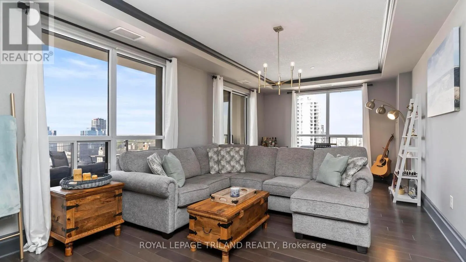 2303 - 330 RIDOUT STREET N, #2303