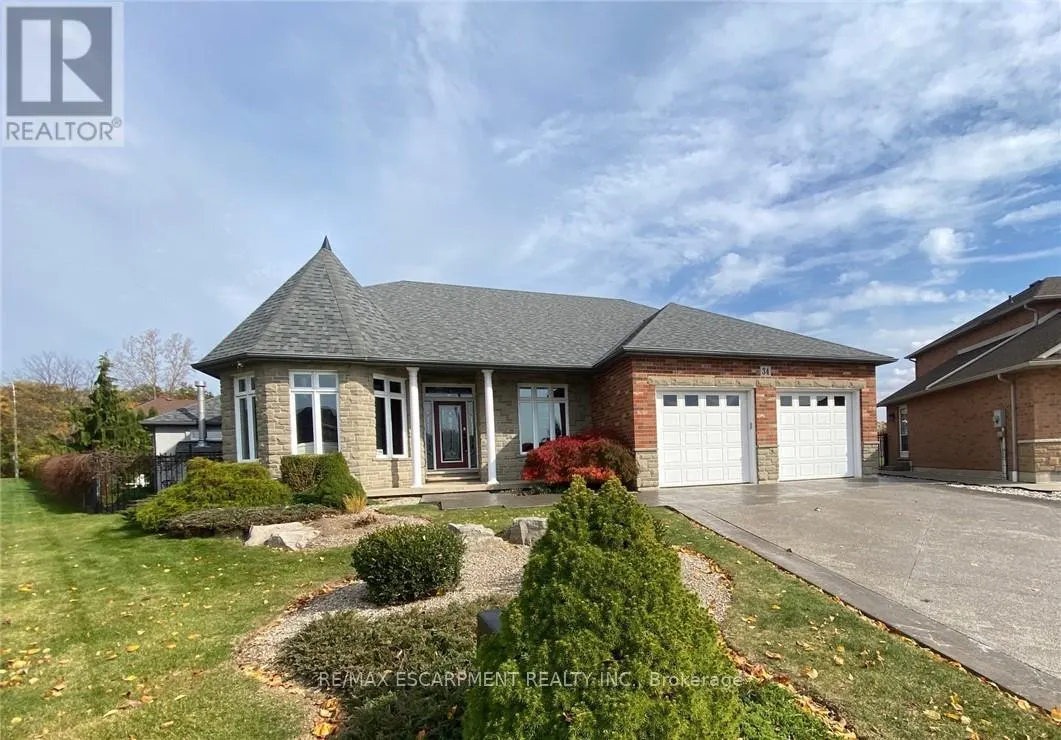 34 PENFOLD COURT