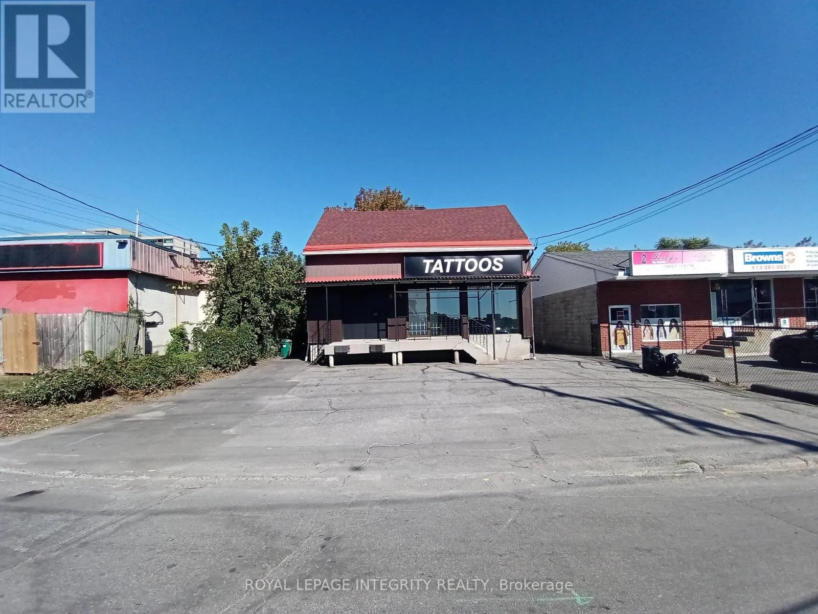 605 CENTER STREET