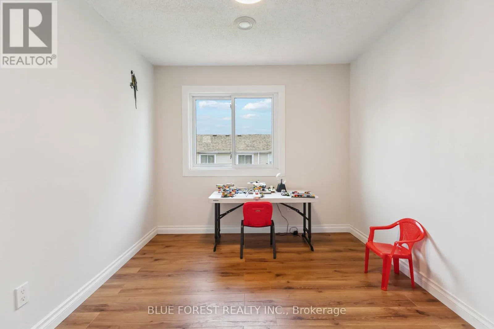 15 - 450 POND MILLS ROAD, #15