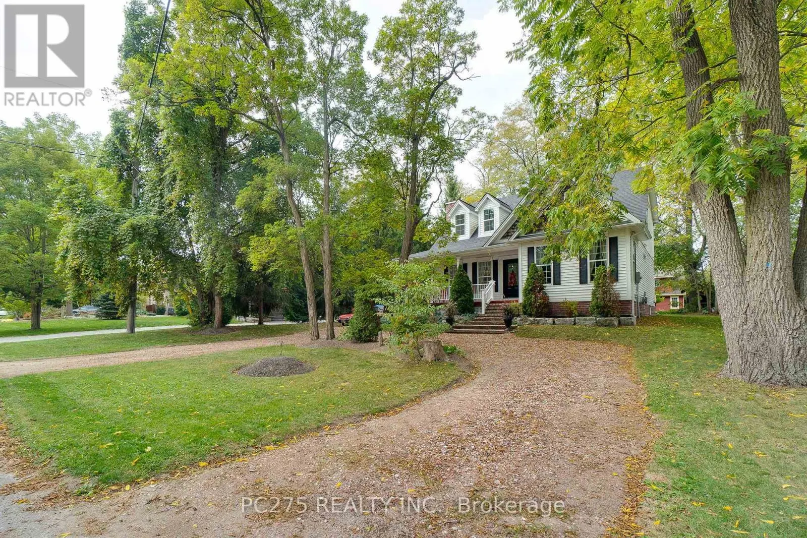 23 MACTAVESH CRESCENT